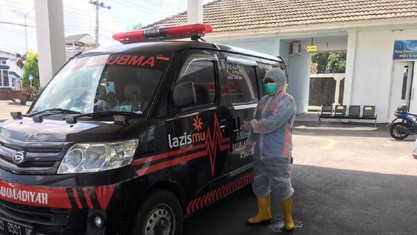 Pilu Driver Ambulans Pasien COVID di Klaten: Dilempari Batu-Dihujat