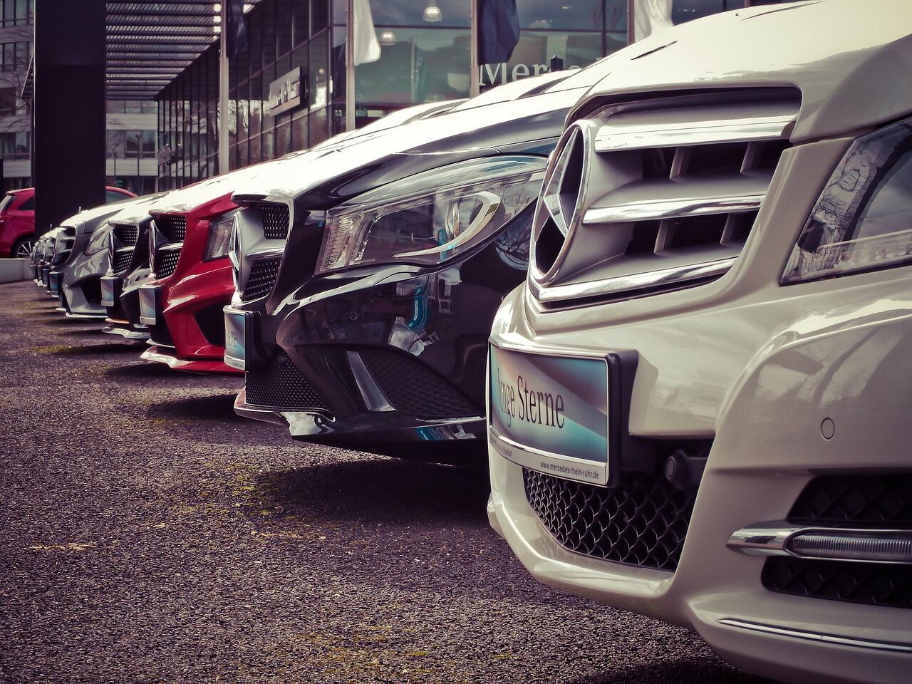 Bingung Mencari Tempat Jual Mobil Yang Terpercaya? Website Inilah Jawabannya Gansis!