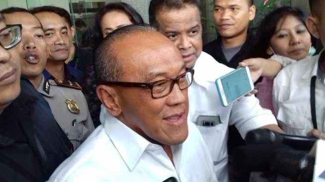 Aburizal Bakrie Minta Ardi dan Nia Ramadhani Sabar Menghadapi Cobaan