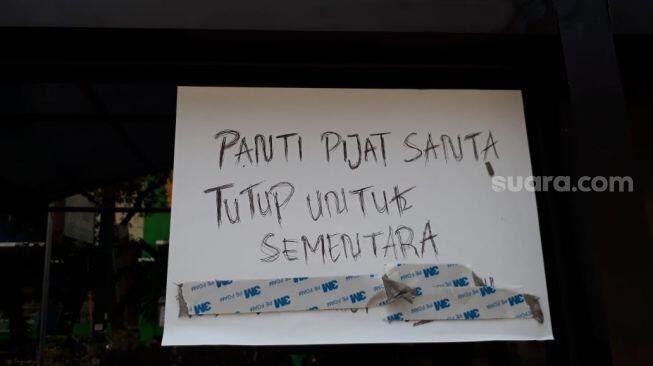 Derita Bertubi Pemijat Tunanetra: Sepi Bansos Covid, Diusir dari Kontrakan