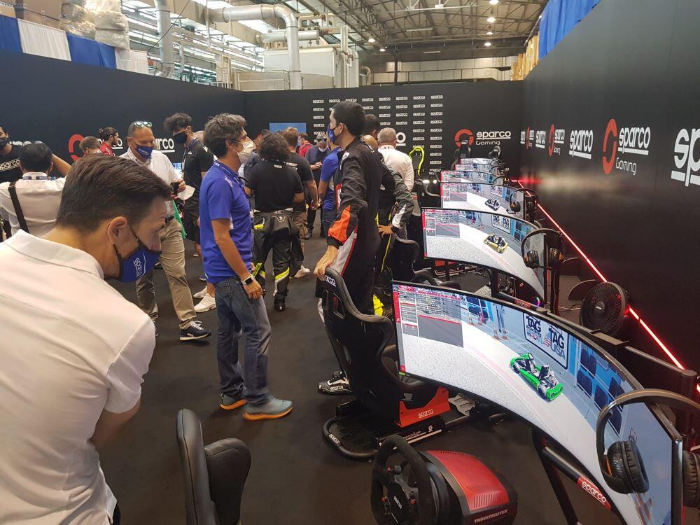 Pebalap Indonesia Sean Gelael Ikut Sparco Gaming di Markas Sparco