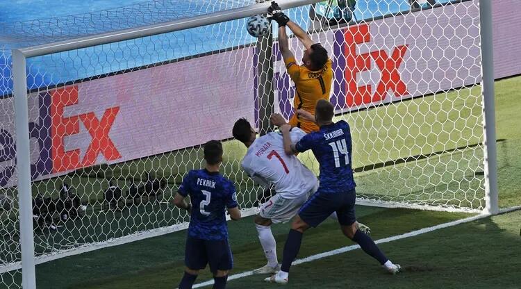 5 Momen Terbaik Euro 2020 / 2021 : Diwarnai Gol Cantik ke Gawang Sendiri