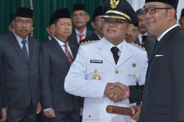 Eka Supria Atmaja Bupati Bekasi Meninggal Dunia