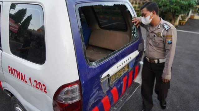 PPKM Mulai Ditentang, Surabaya Rusuh Pemilik Warkop Jadi Tersangka