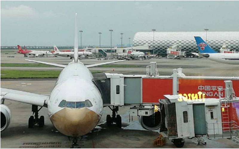 TKA China Positif Covid, Saatnya Larang WNA Masuk Indonesia?