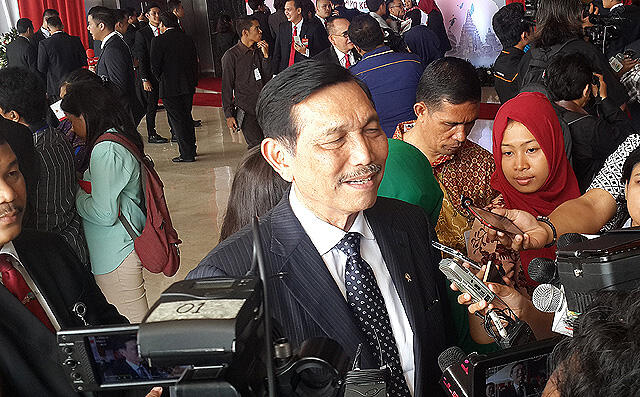 Luhut Klaim Angka Penularan Covid-19 Terkendali dan Membaik
