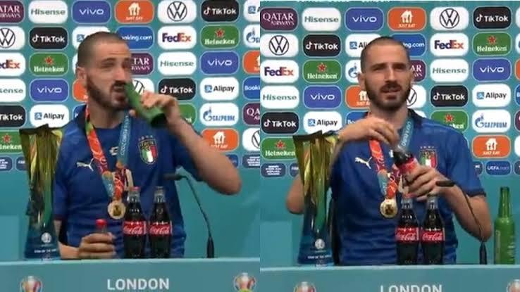 Bonucci Ejek Ronaldo Dan Pogba, Meminum Cocacola & Heineken Setelah Menang Euro 2020