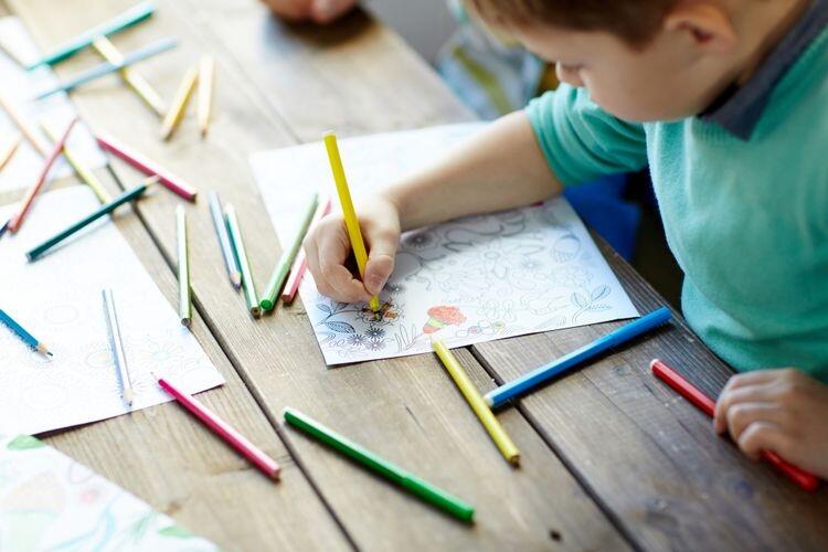 Cara Asyik Berkomunikasi dengan Anak Melalui Aktivitas Menggambar
