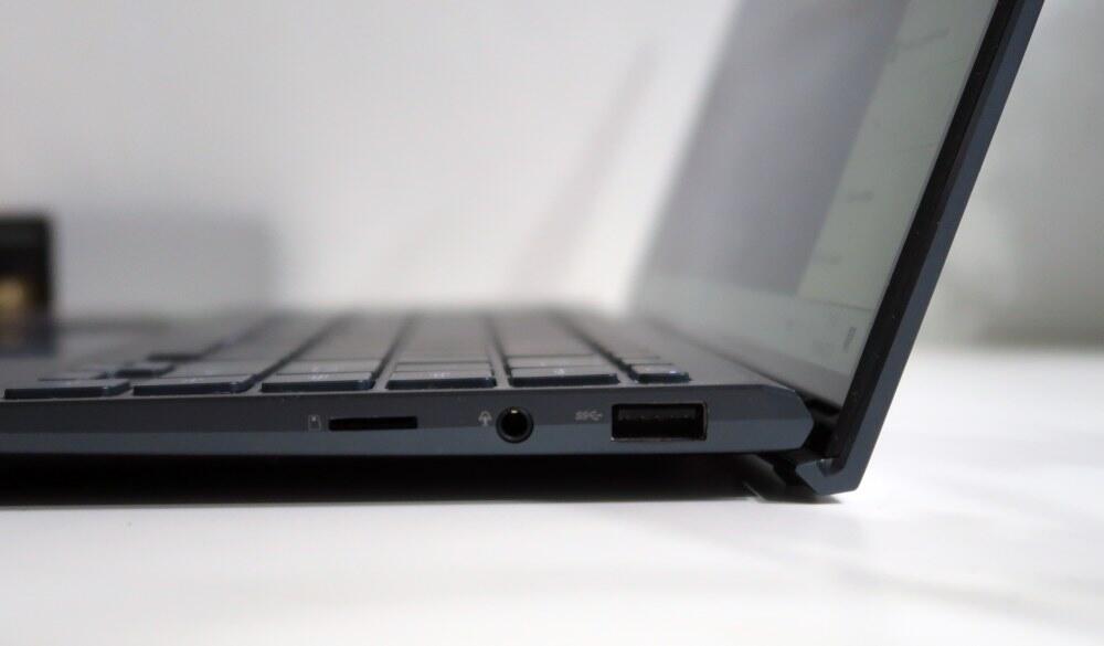Review ASUS ZenBook 14 (UX435EG)