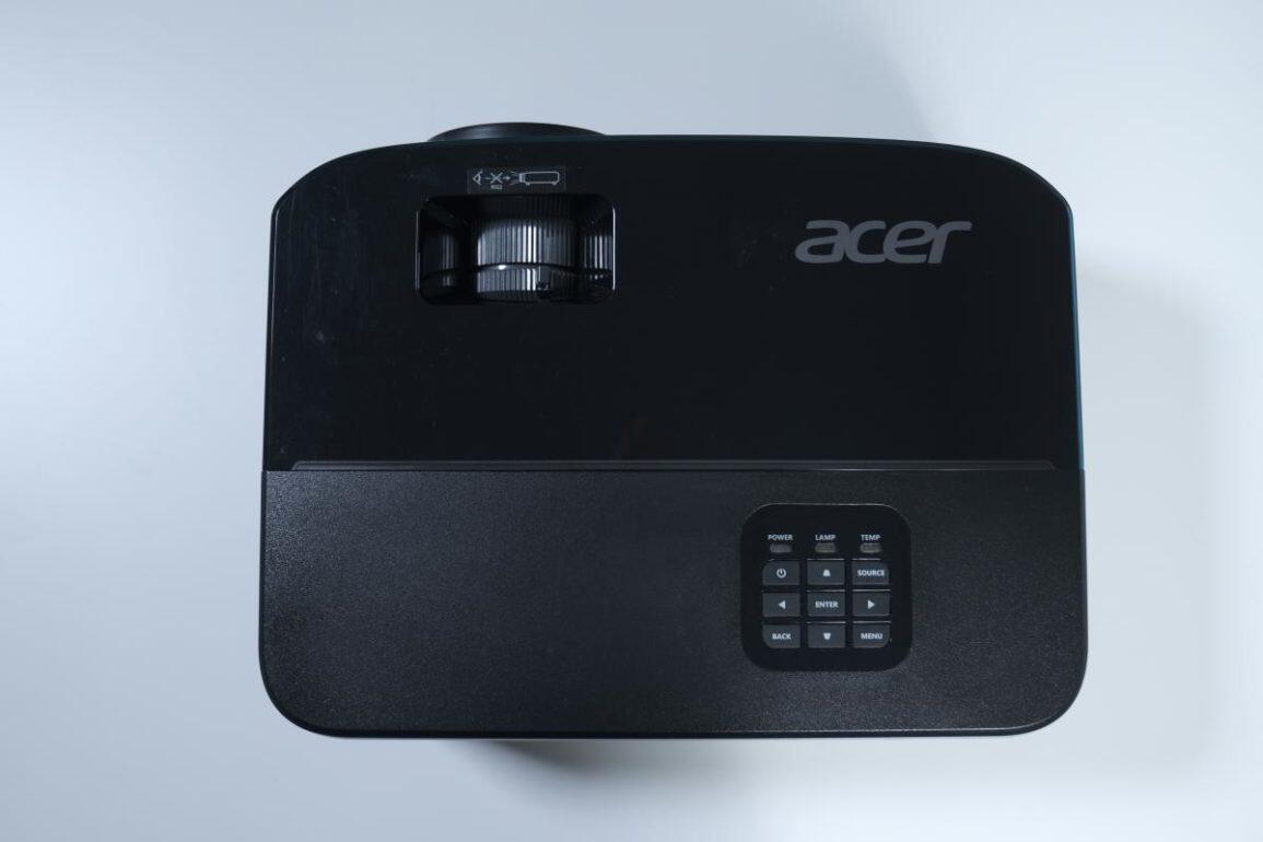 Review Acer BS-320