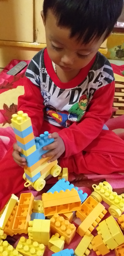 Meningkatkan Kreativitas Si Kecil dengan Cara Bermain Sambil Belajar