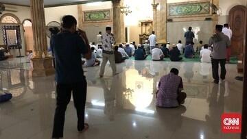 Masjid di Jakarta Tetap Gelar Salat Jumat saat PPKM Darurat