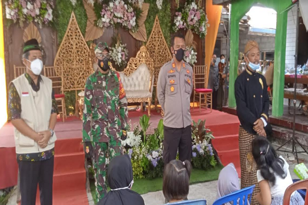 Langgar PPKM Darurat, Acara Pernikahan di Semarang Dibubarkan Petugas