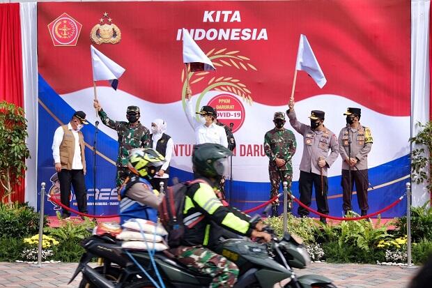 Panglima TNI dan Kapolri ke Jatim, Gelontor Bansos untuk Warga Terdampak PPKM Darurat
