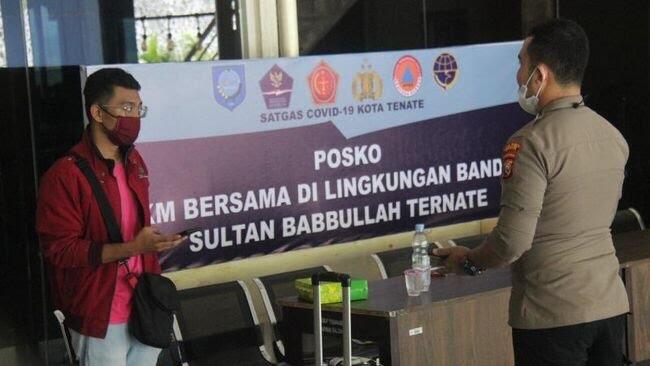 Pria Bawa Tes PCR Istri Juga Pakai Cadar Saat Terbang dari Halim ke Ternate
