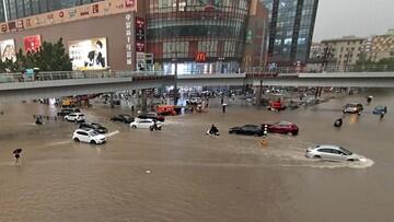 Banjir Parah Serang China: 12 Tewas, 200 Ribu Dievakuasi