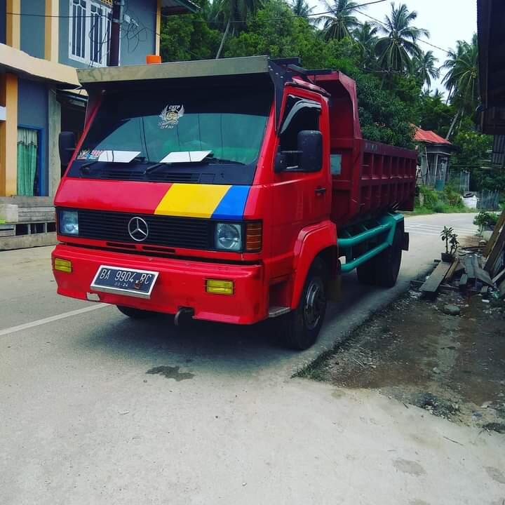 Mercedes Benz MB700 dan MB800 - Dibuat Untuk Menjegal Dominasi Mitsubishi Colt Diesel