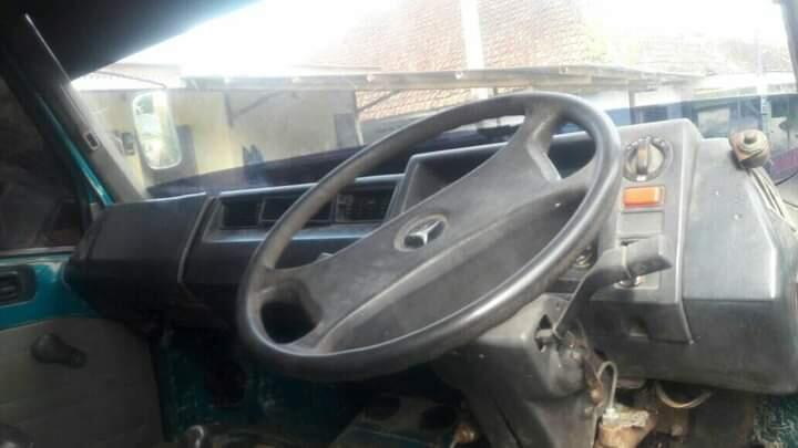 Mercedes Benz MB700 dan MB800 - Dibuat Untuk Menjegal Dominasi Mitsubishi Colt Diesel