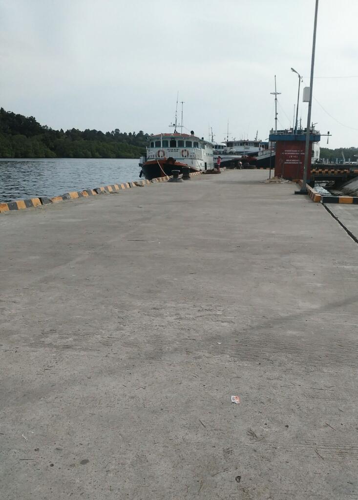 SURGA DI UFUK BARAT NUSANTARA