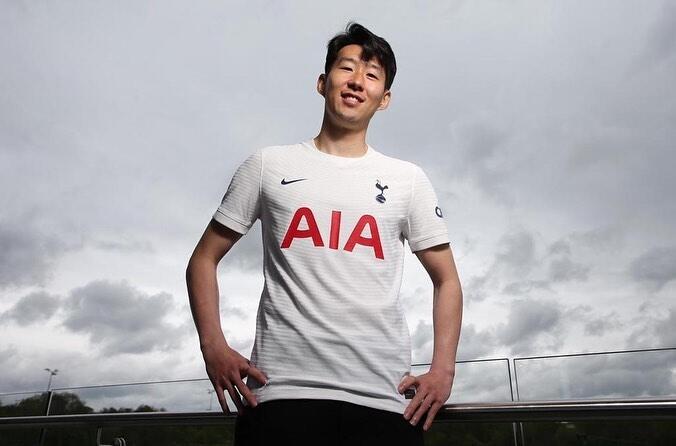 Celetukan Lucu Fans Tentang Perpanjangan Kontrak Son Heung Min dan Tottenham Hotspurs