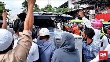 Warga Jember Ambil Paksa Jenazah Pasien Covid Saat Di Makamkan