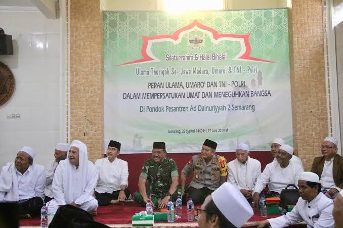 Santri NU Provokator Jokowi End Game Pasca 20 Tahun Lengsernya Gus Dur