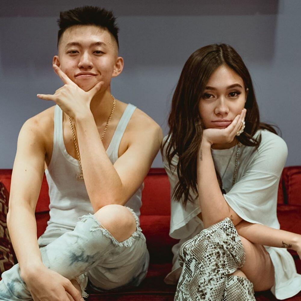 &#91;Fix Cocok!&#93; Bawa-bawa Rich Brian 88Rising dari Bali sampai California!!!