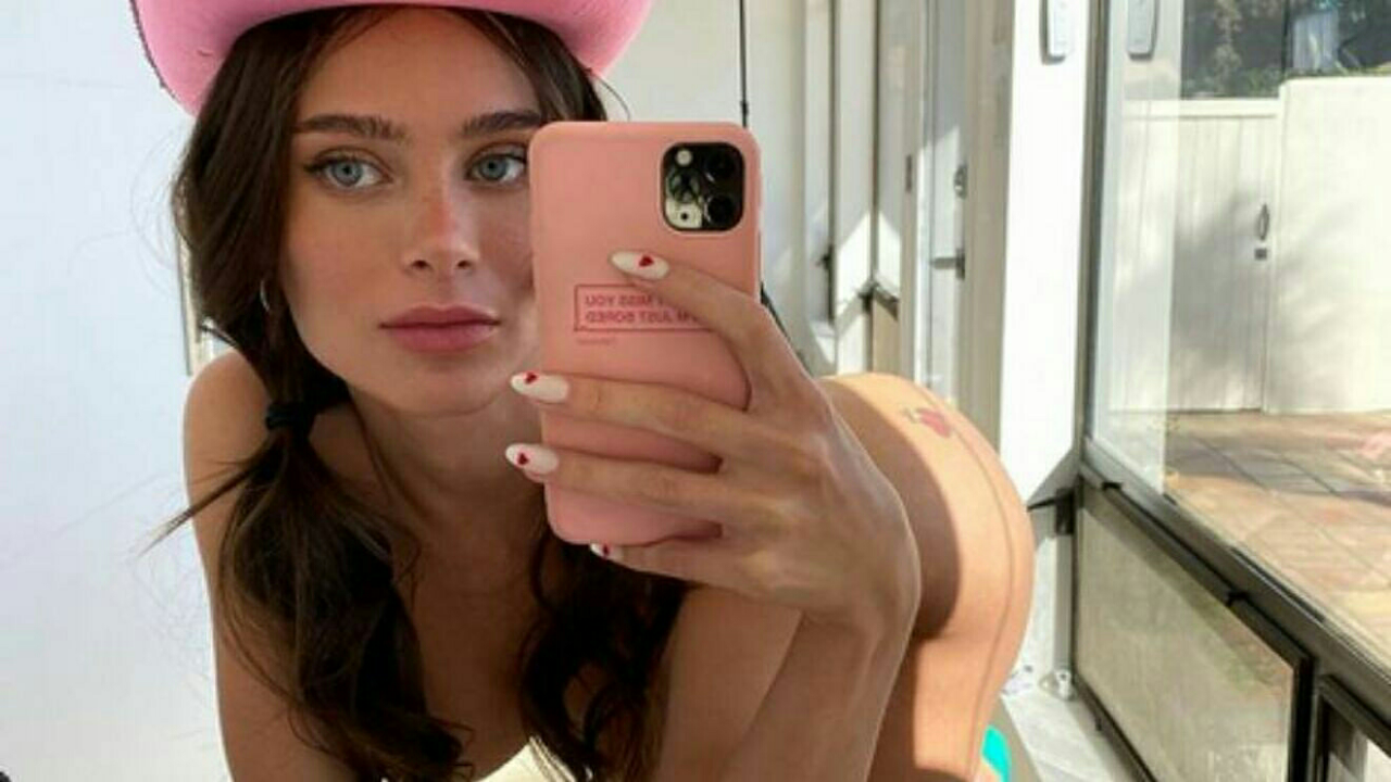 Lana Rhoades Mengumumkan Kehamilan! Netizen Penasaran Siapa Ayahnya?