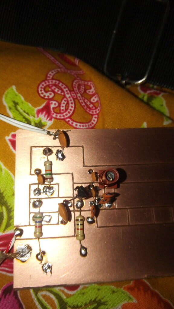 Merakit Oscillator FM kepala tuner blok