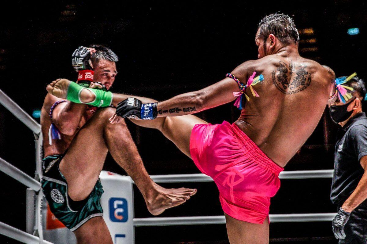 Apa Saja Tips Menghindari Patah Kaki Saat Berlaga MMA?