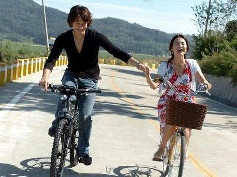 10 Drama Korea Romantis Terbaik Sepanjang Masa, Favorit Banget!