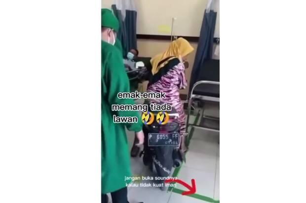 The Power of Emak-emak, Motor Dimasukkan ke IGD untuk Antar Pasien