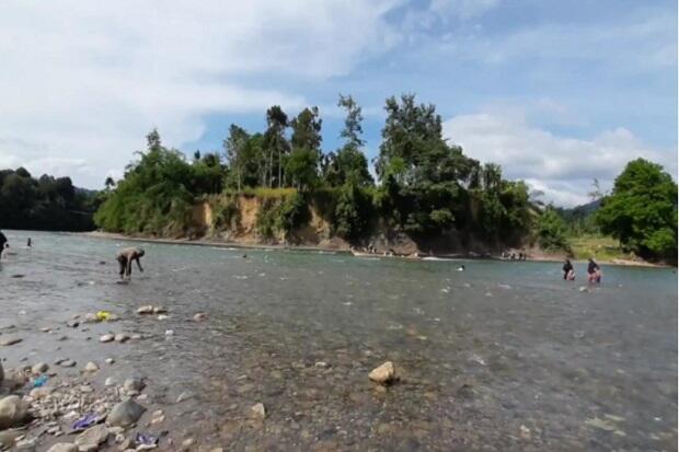 Sensasi Wisata Sungai Eksotis di Pedalaman Aceh dengan Oleh-oleh Ikan Kerling Asap