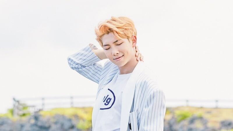 4 Kebiasaan Member BTS Saat Mandi, Jin Paling Ajaib
