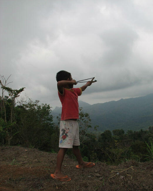 Ketapel? mainan tradisional sekaligus senjata anak2 untuk berburu