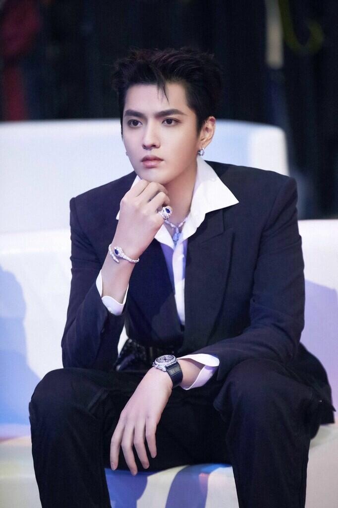 Media China Perkirakan Hukuman 10 Tahun Penjara untuk Kris Wu