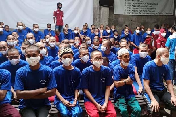 Puluhan Orang Dengan Gangguan Jiwa di Bekasi Disuntik Vaksin AstraZeneca