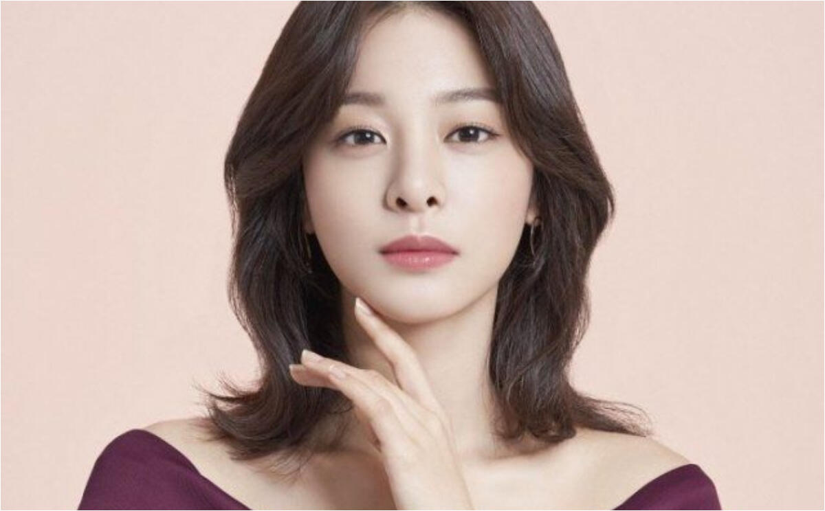 Seol In Ah Bintangi Drama Terbaru SBS 'The Office Blind Date'