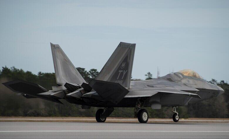 Kesalahan Prosedur Dalam Mencuci Pesawat, Mengakibatkan F-22 Jatuh Pada 15 Mei 2020