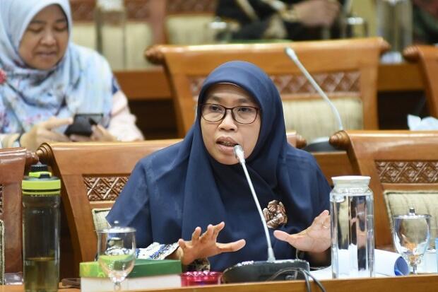 Sejumlah Daerah Kehabisan Vaksin, DPR Soroti Kecepatan Lobi Pemerintah
