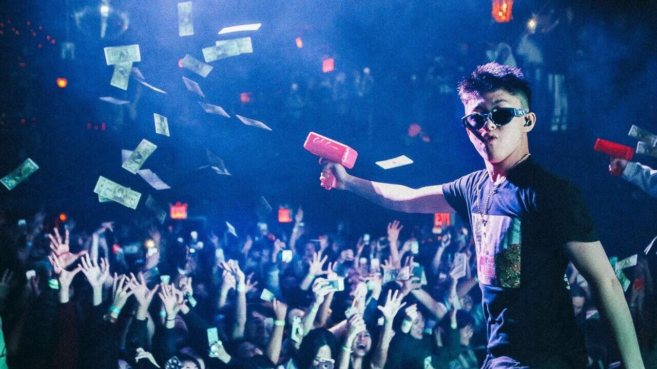 &#91;Fix Cocok!&#93; Kisah Nyata di Balik Verse NIKI tentang Kerja di California