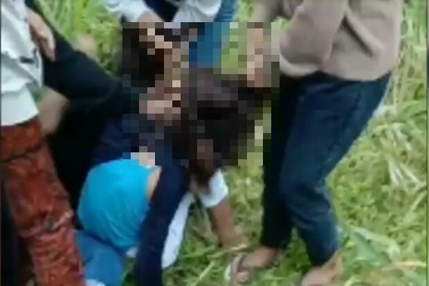 Bukittinggi Gempar, Gadis SMP Dikeroyok 5 Temannya Gara-gara 'Kutang Bergabus'