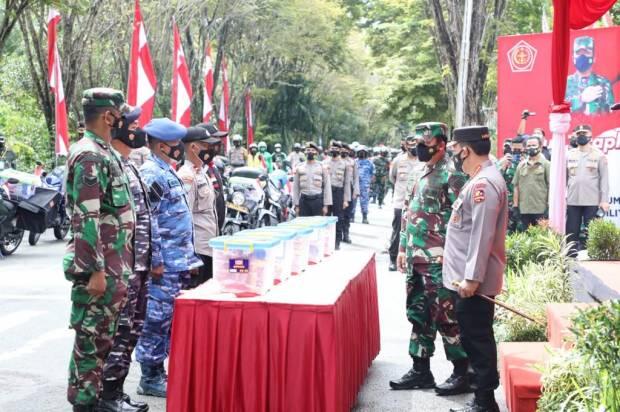 Panglima TNI Pantau Vaksinasi dan Cek Kemampuan Petugas Gunakan Silacak