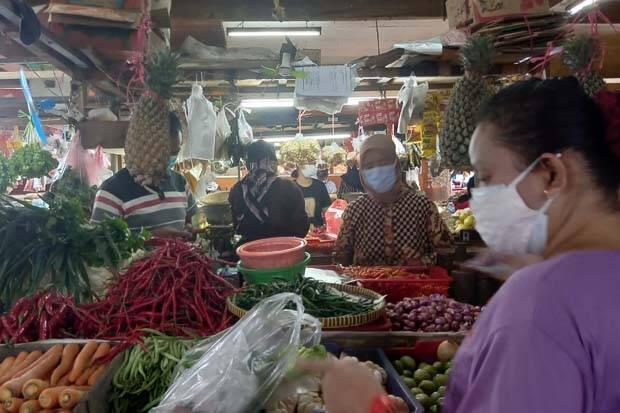 Sudin KPKP Jakbar: Harga Cabai Rawit Merah dan Bawang Turun 10-20%
