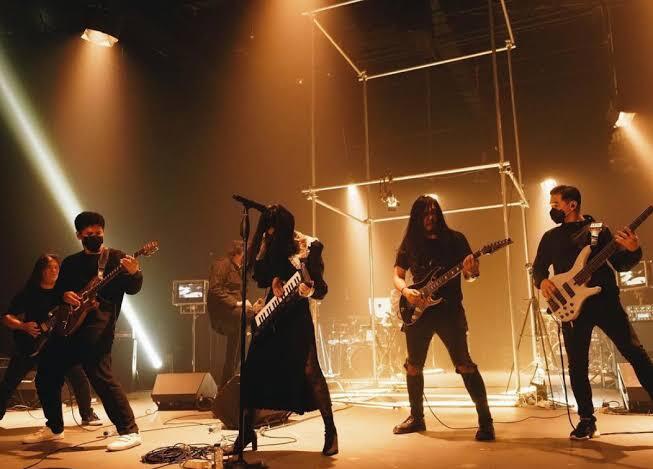 Kolaborasi Isyana Sarasvati x DeadSquad, Apakah Nasibnya Akan Seperti "Lathi"