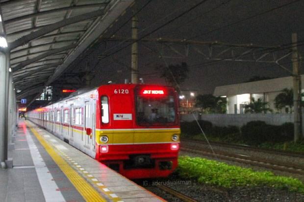 Pengguna KRL Commuter Line Berkurang Tajam Selama PPKM, Netizen: Miss U Jakarta