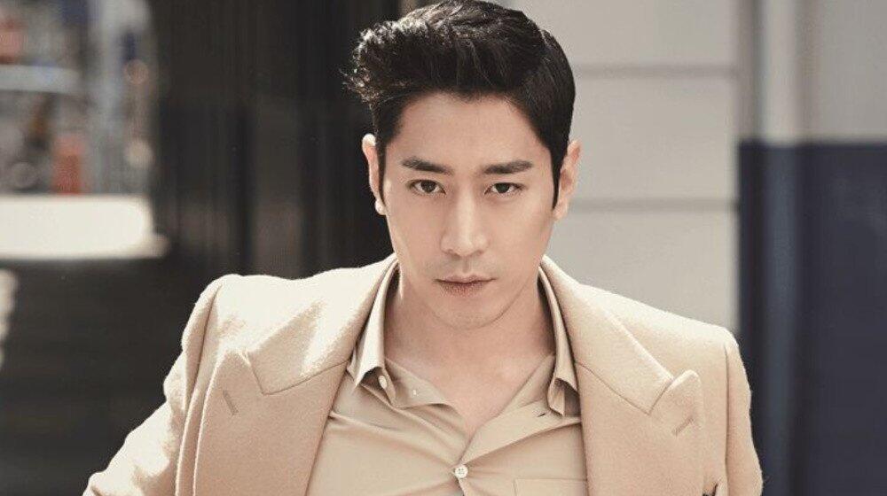 Aktor Korea, Eric 'Shinhwa' Ternyata Suka Jual-Beli Barang Second