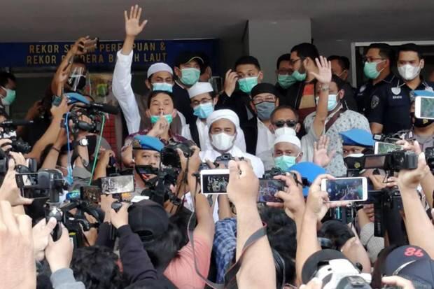 Batal Bebas Hari Ini, Masa Penahanan Habib Rizeq Diperpanjang 30 Hari