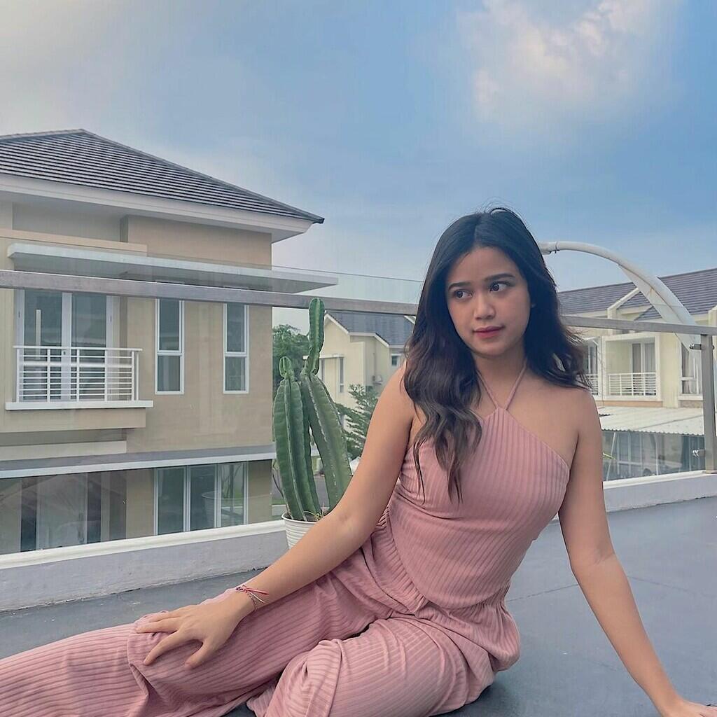 BAPER sama Pria yang Bersikap Dingin, Brisia Jodie: Semakin Dia Diam, Semakin Suka!