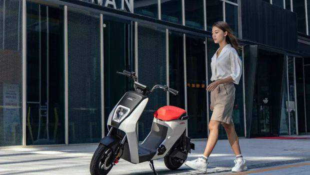 Honda Keluarkan Motor Listrik Harga Rp 16 Jutaan, Murah Atau Mahal?